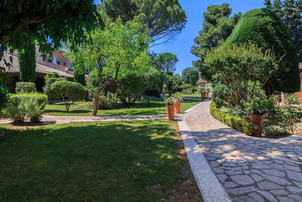 Auberge De Cassagne & Spa Le Pontet  Exterior foto